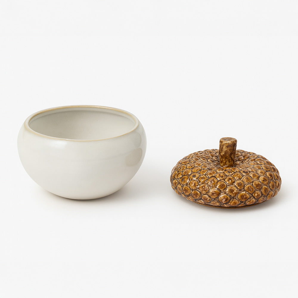 Jar of Acorns - Miljögården